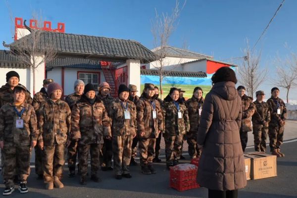 四中全会精神在基层 | 暖冬传温情 ！塔城这些暖心场景太圈粉～