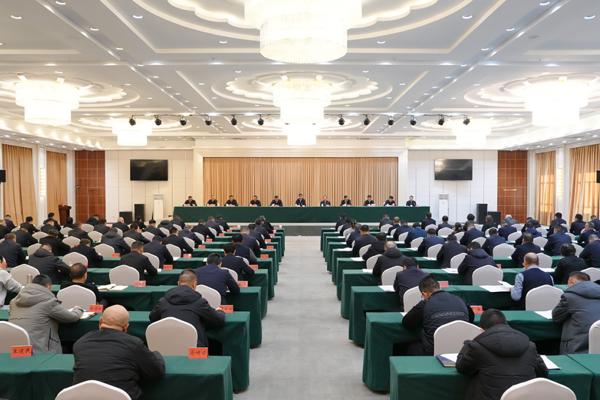 地委全面依法治地工作会议召开 深入学习贯彻习近平法治思想 为地区经济社会高质量发展提供坚强法治保障