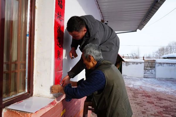 新春走基层 | 一桌团圆饭 凝聚团结心 阿西尔乡多民族邻里共迎新春