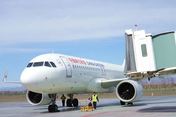 塔城直飞北京航线圆满首航    “半日可达”贯通京塔“经济圈”