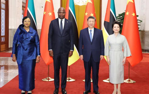 习近平同莫桑比克总统查波会谈