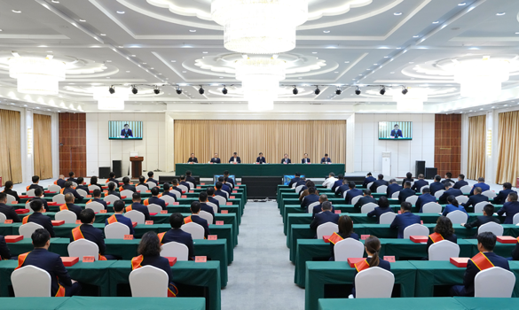 地区举行第十一批辽宁省援疆干部人才期满欢送座谈会